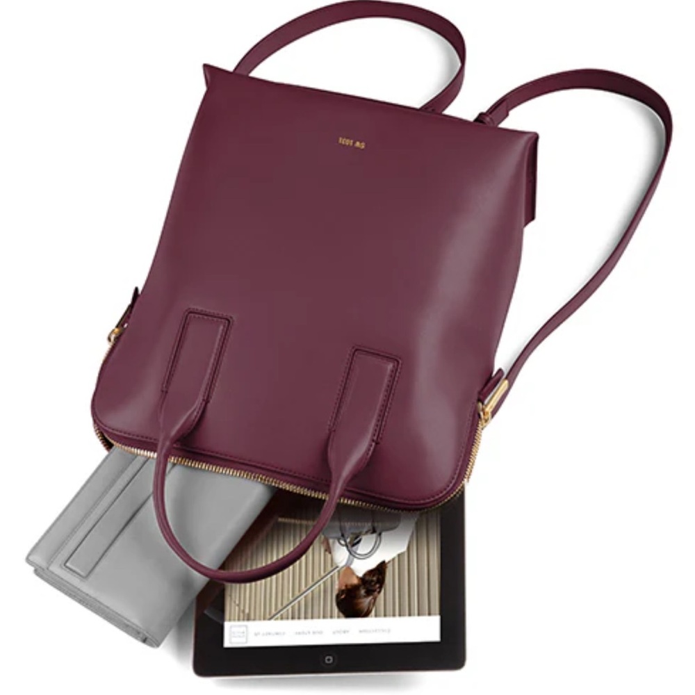 Sarah White Convertible tablet Bag leather